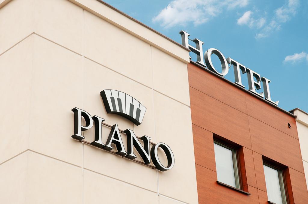 Hotel Piano Lublin Eksteriør bilde