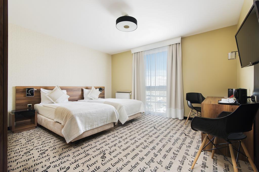 Hotel Piano Lublin Eksteriør bilde